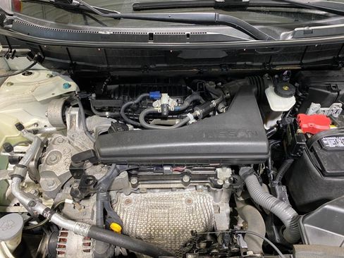 Used 2018 Nissan Rogue S image 20