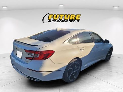 Used 2020 Honda Accord Sport image 3