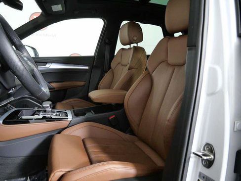 Used 2025 Audi Q5 2.0T Premium Plus w/ Premium Plus Package image 17