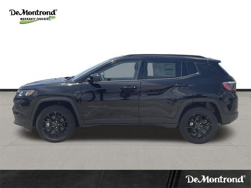 New 2025 Jeep Compass Latitude w/ Altitude Special Edition image 8