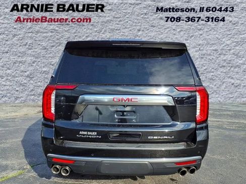 Used 2023 GMC Yukon XL Denali AWD/4WD image 8