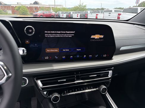 New 2026 Chevrolet Traverse LT FWD image 29
