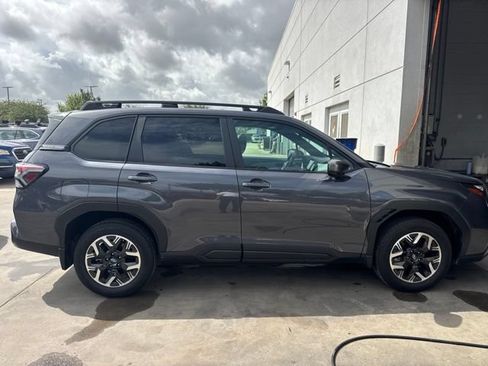 Used 2026 Subaru Forester Premium w/ Base/Premium Package AWD/4WD image 2