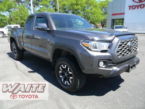 Used 2021 Toyota Tacoma TRD Off-Road w/ Technology Package AWD/4WD image 1