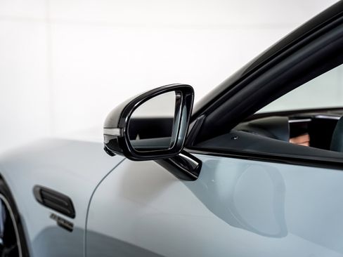 New 2025 Mercedes-Benz SL 63 AMG S e Performance 4MATIC image 24