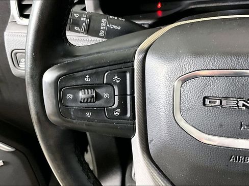 Used 2024 GMC Yukon Denali image 14