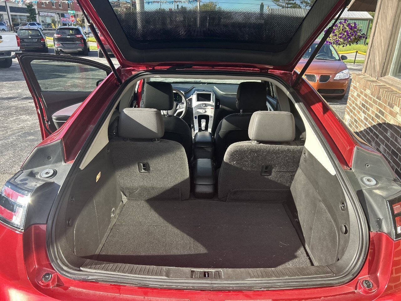 Used 2013 Chevrolet Volt Premium w/ Premium Trim Package FWD image 13