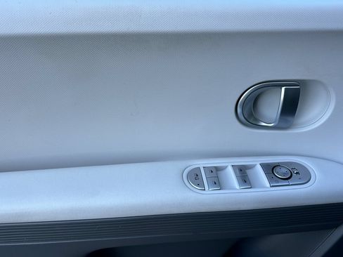 Certified 2024 Hyundai Ioniq 5 SEL RWD image 11