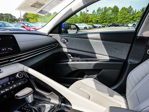 Used 2023 Hyundai Elantra Limited w/ Cargo Package image 44