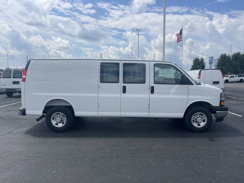 New 2025 Chevrolet Express 3500 Extended w/ Driver Convenience Package RWD image 53