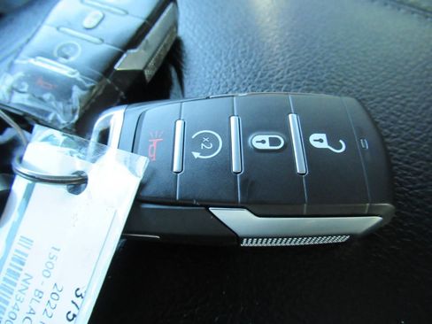 Used 2022 RAM 1500 Laramie RWD image 34