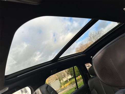 New 2026 Cadillac Vistiq Sport image 24