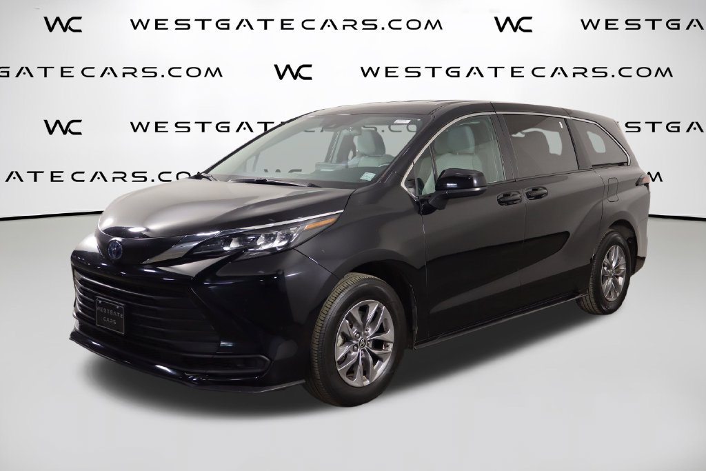 Used 2025 Toyota Sienna LE FWD 360° Tour