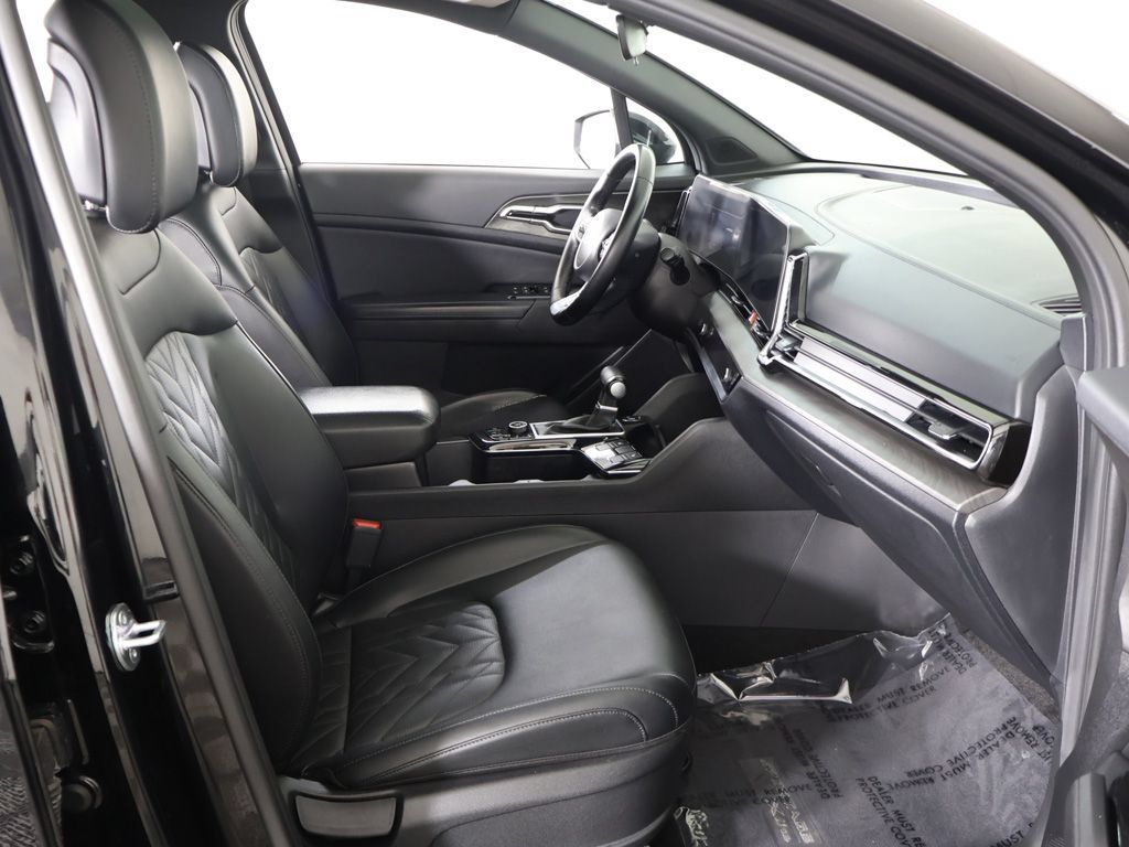 Certified 2024 Kia Sportage X-Line w/ X-Line Premium Package AWD/4WD image 32