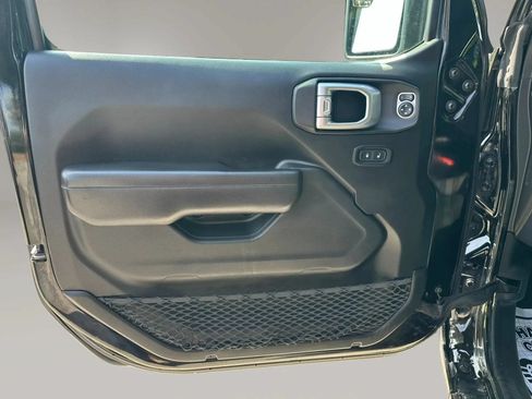 Used 2019 Jeep Wrangler Unlimited Sport S AWD/4WD image 10