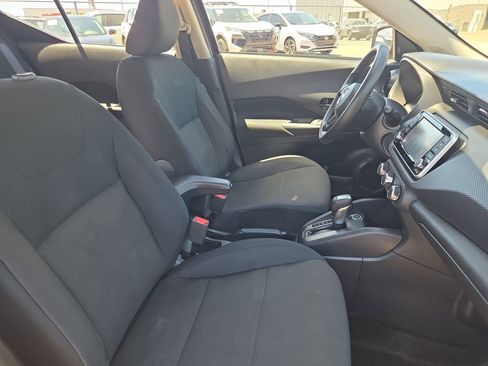 Certified 2025 Nissan Kicks Play S FWD image 10