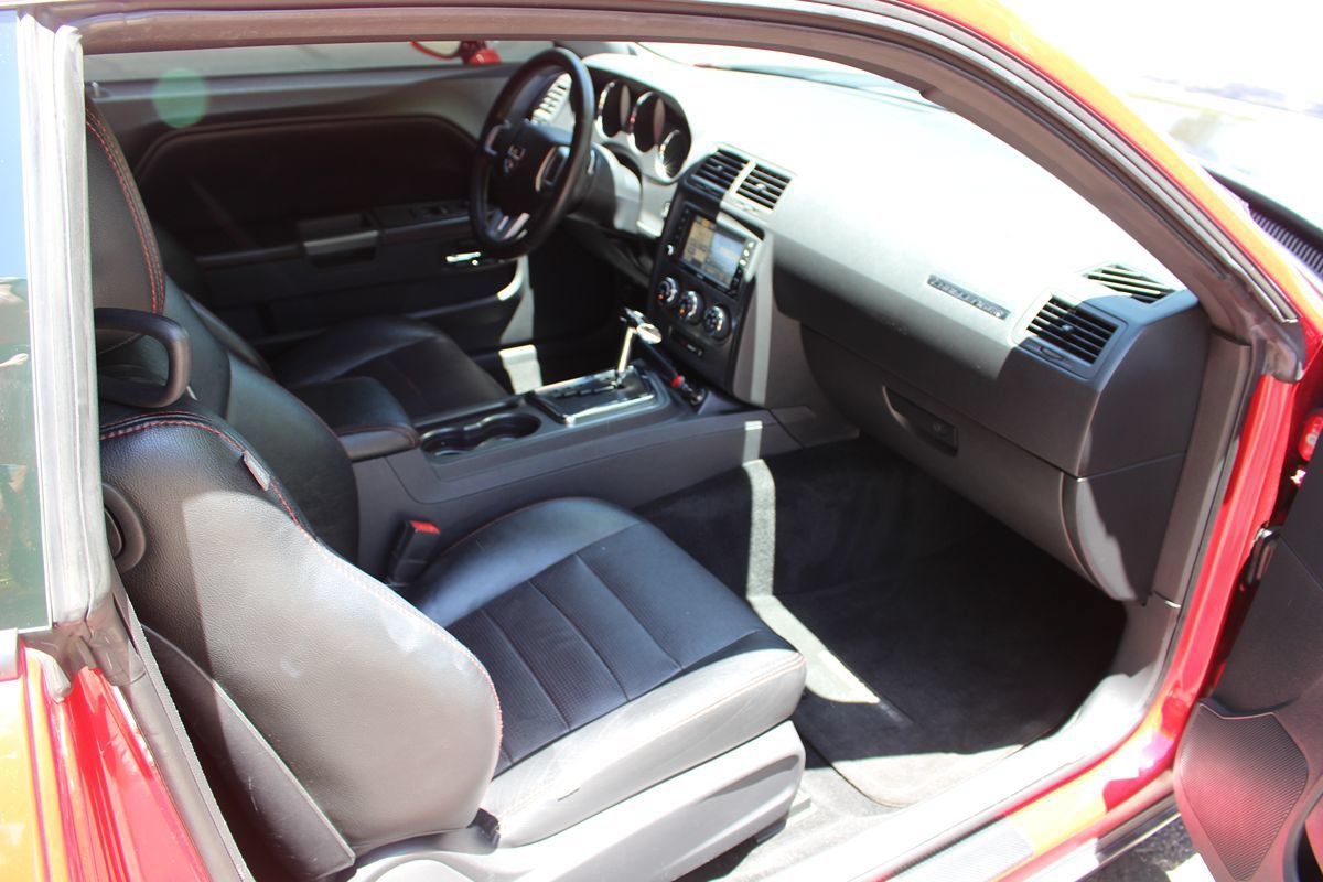 Used 2013 Dodge Challenger R/T w/ Sound Group II RWD image 14