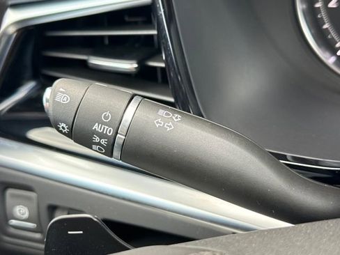 Certified 2025 Cadillac XT6 Luxury image 13