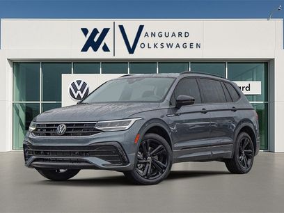 New 2024 Volkswagen Tiguan SE R-Line