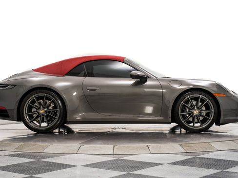 Used 2024 Porsche 911 Carrera image 18