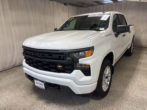 Used 2022 Chevrolet Silverado 1500 Custom AWD/4WD image 7