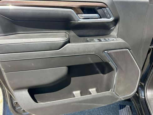 Certified 2025 Chevrolet Silverado 1500 LT w/ Z71 Off-Road Package AWD/4WD image 26