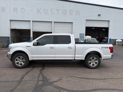 Used 2019 Ford F150 Lariat w/ Equipment Group 502A Luxury AWD/4WD image 4