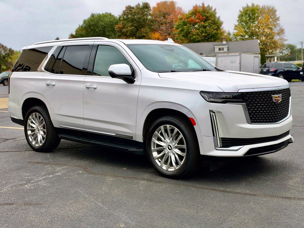 Used 2021 Cadillac Escalade Premium Luxury w/ Performance Package AWD/4WD image 5