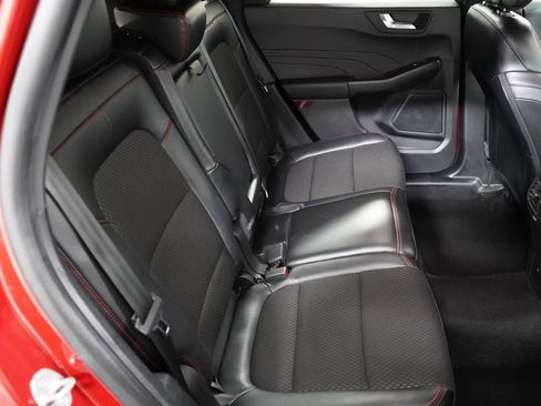 Certified 2025 Ford Escape ST-Line FWD image 29