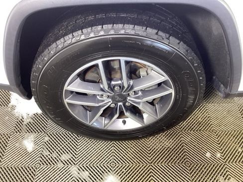 Used 2020 Jeep Grand Cherokee Limited w/ Luxury Group II image 8