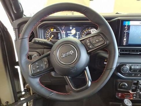 New 2026 Jeep Wrangler Unlimited Rubicon 392 w/ Quick Order Package 27X Moab AWD/4WD image 18