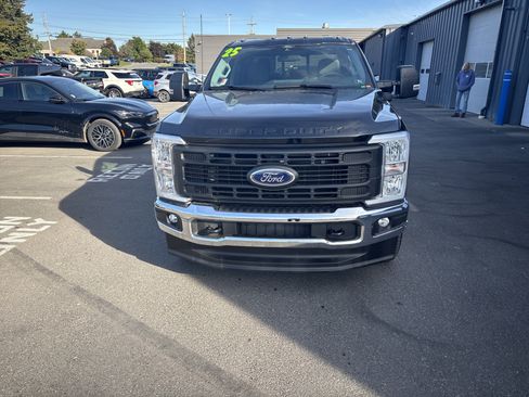 Used 2025 Ford F350 XL w/ XL Chrome Package image 9