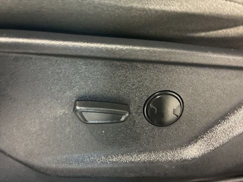 Used 2023 Ford F150 XLT image 15