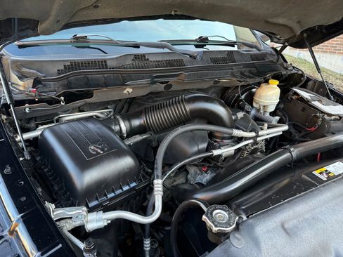 Used 2014 RAM 1500 Laramie w/ Convenience Group image 50