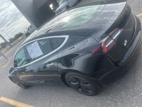 Used 2018 Tesla Model 3 Long Range image 2