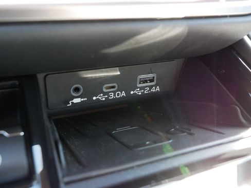 Certified 2025 Subaru Outback Touring XT AWD/4WD image 33
