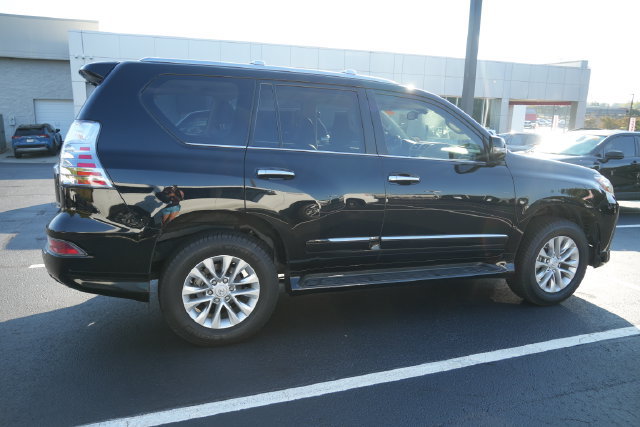 Used 2018 Lexus GX 460 Premium w/ Premium Package AWD/4WD image 23