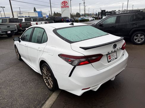 Certified 2024 Toyota Camry SE image 4