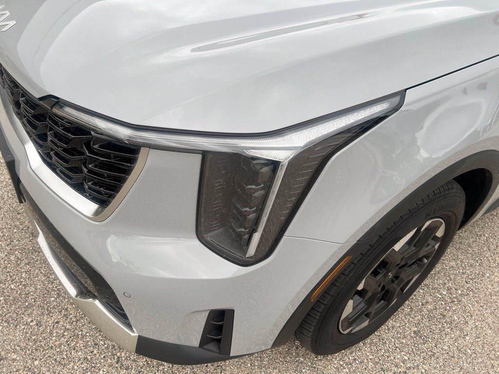 Certified 2024 Kia Sorento S w/ Panoramic Sunroof Package FWD image 27