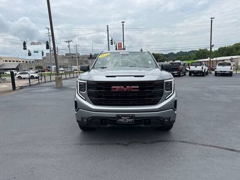 Used 2023 GMC Sierra 1500 Elevation AWD/4WD image 8