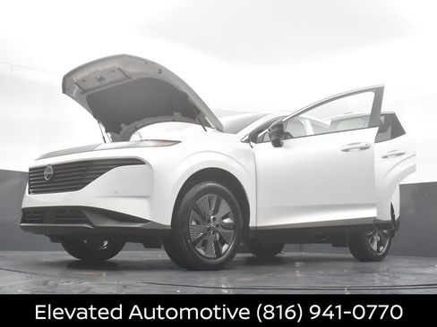 Certified 2025 Nissan Murano SL AWD/4WD image 39