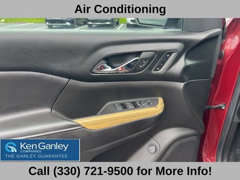 Used 2018 GMC Acadia Denali w/ Technology Package AWD/4WD image 26