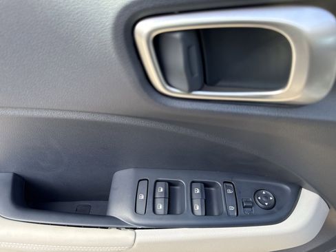 New 2026 Hyundai Venue SEL FWD image 15