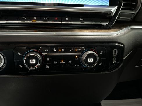 Used 2023 Chevrolet Silverado 1500 LT AWD/4WD image 26