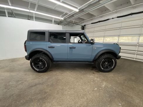 Used 2022 Ford Bronco Wildtrak image 7