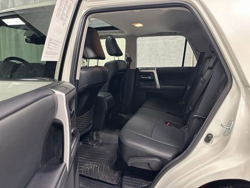 Used 2020 Toyota 4Runner Limited AWD/4WD image 40