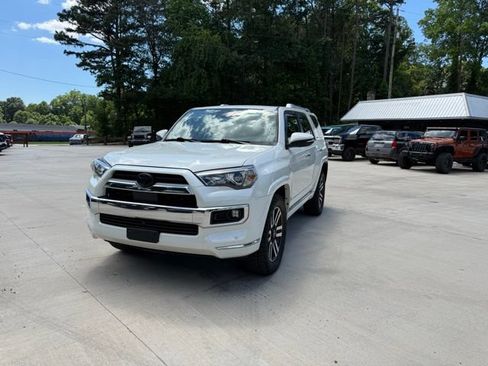 Used 2023 Toyota 4Runner Limited AWD/4WD image 11