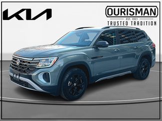 Used 2025 Volkswagen Atlas Peak Edition SE video 2