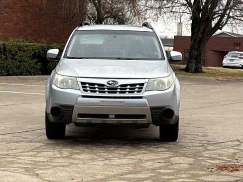 Used 2012 Subaru Forester 2.5X Premium w/ All-Weather Pkg image 2