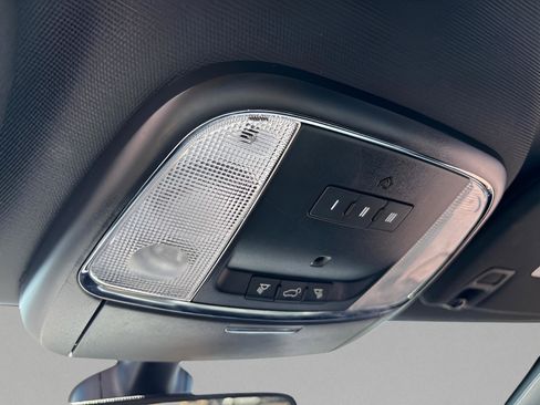 Used 2020 Dodge Durango R/T w/ Blacktop Package image 32